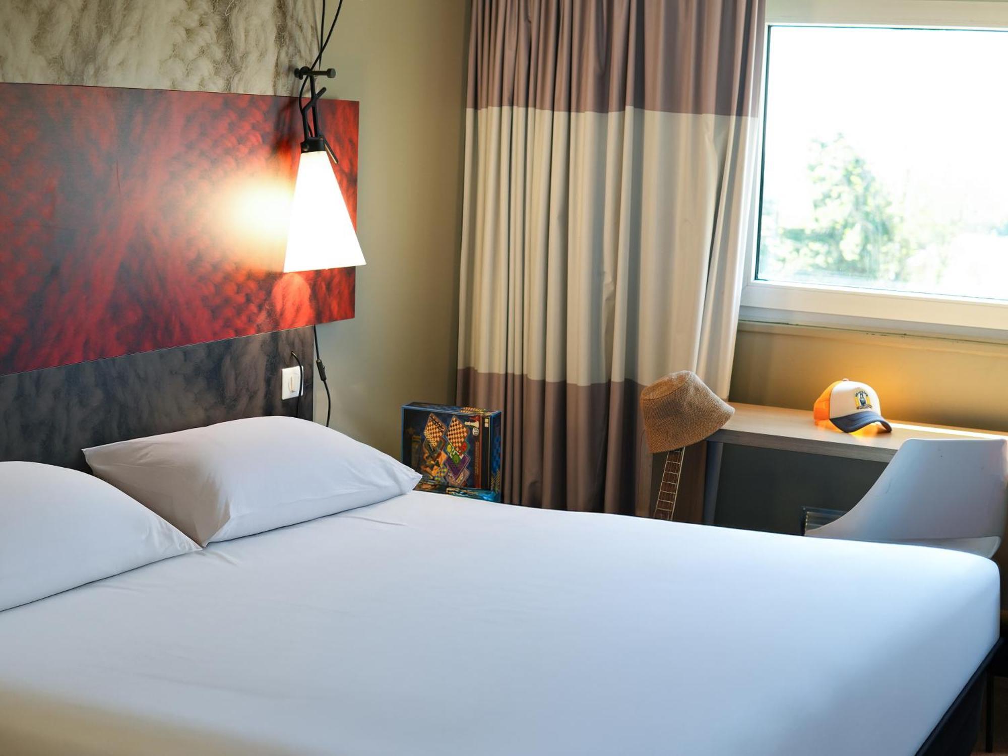 Ibis Caen Porte D'Angleterre Zewnętrze zdjęcie